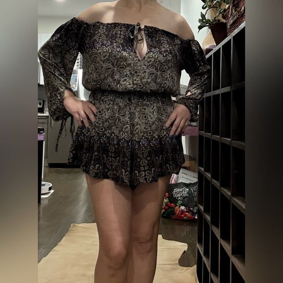 NWT Free People Sz M Off the Shoulder Romper $128 - Picture 4 of 13